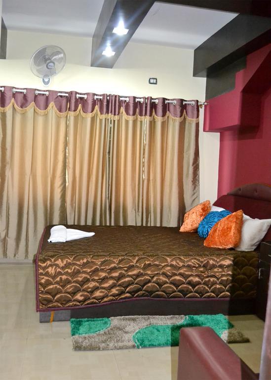 Hotel Kings Gateway バンガロール 部屋 写真