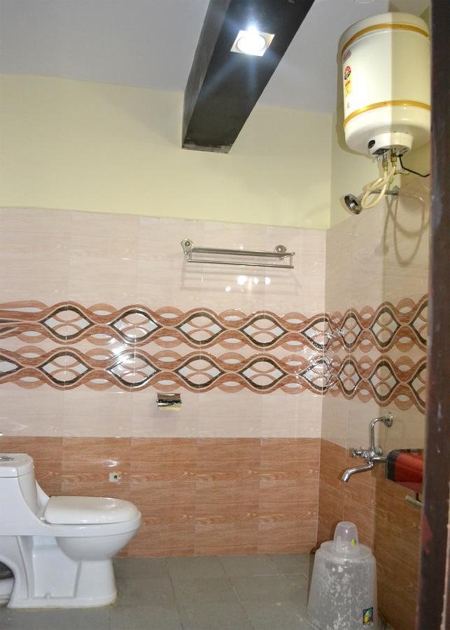 Hotel Kings Gateway バンガロール 部屋 写真